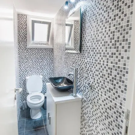 Appartement Orion 401 *